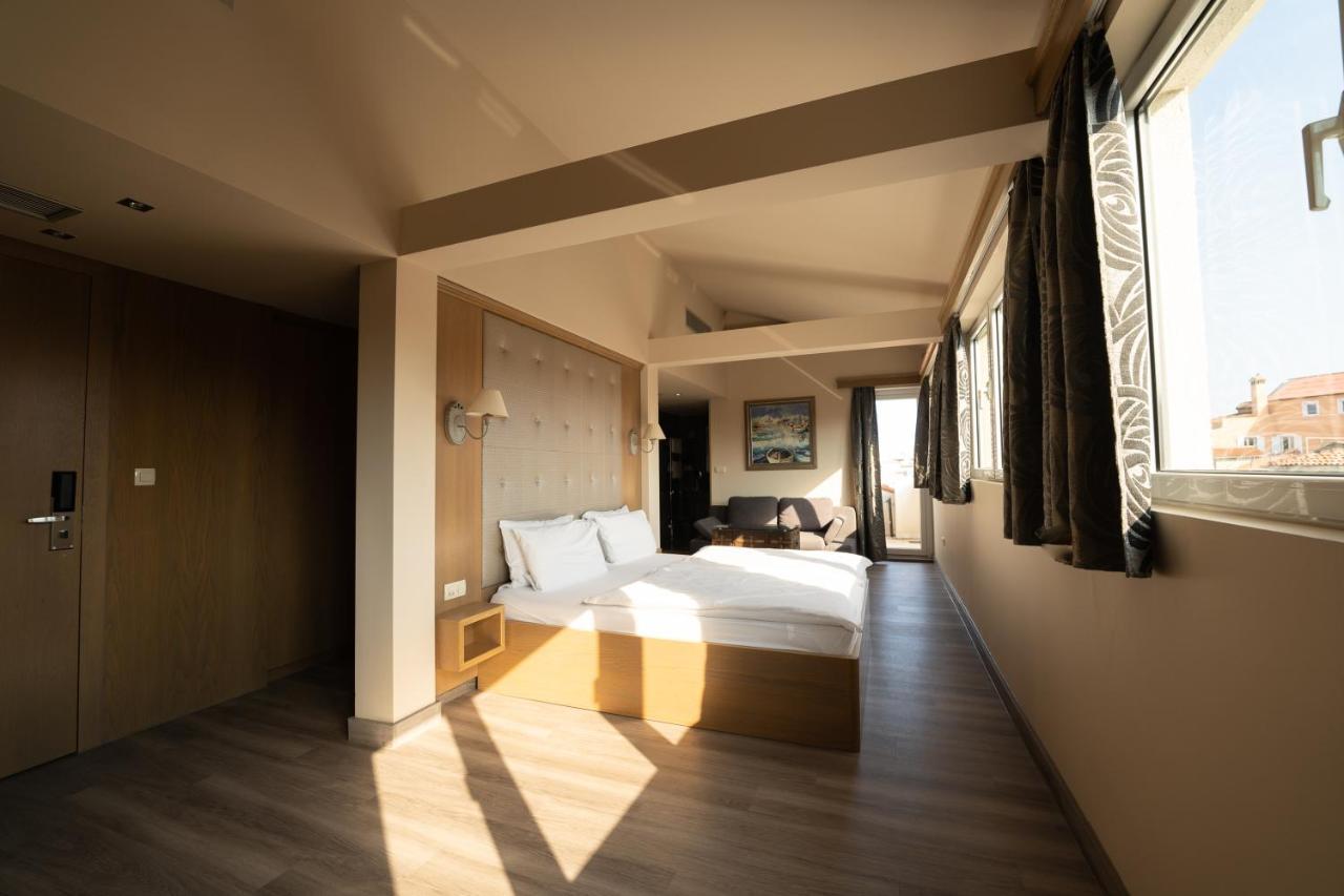 Hotel Piran Ngoại thất bức ảnh
